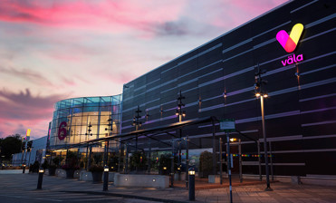 Välas fasad från entré 6